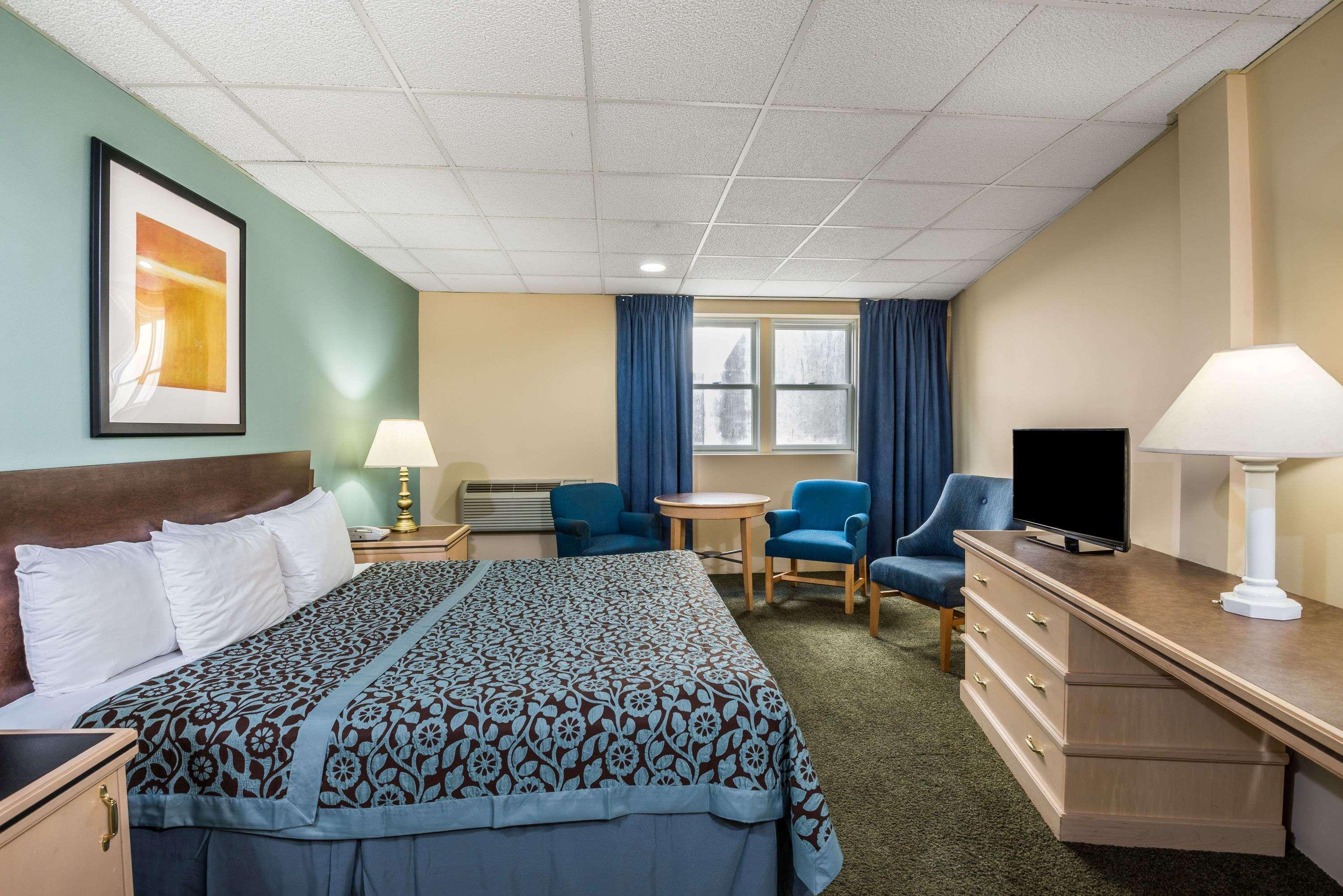 Days Inn By Wyndham Atlantic City Oceanfront-Boardwalk Exterior photo
